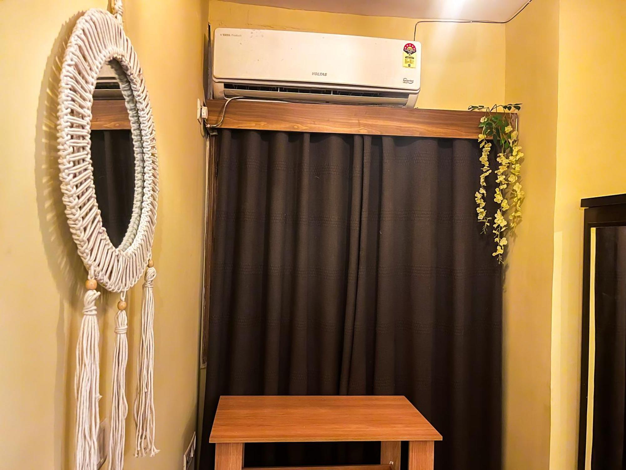 Atharva'S Homestay By Goaround Homes - Nehru Enclave Metro, South Delhi ニューデリー エクステリア 写真