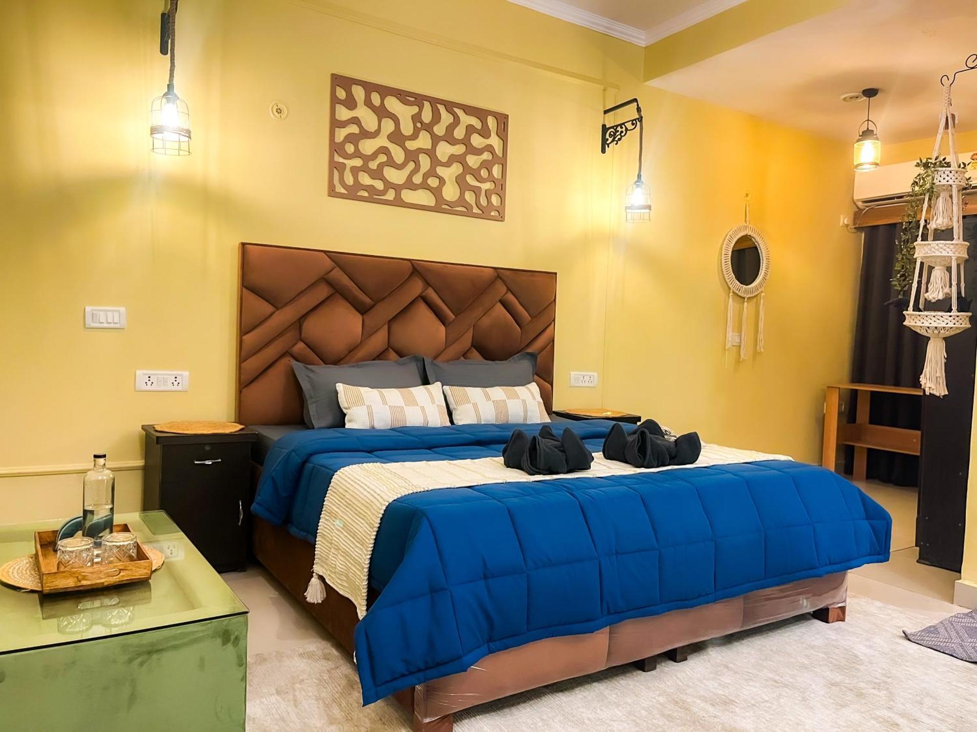Atharva'S Homestay By Goaround Homes - Nehru Enclave Metro, South Delhi ニューデリー エクステリア 写真