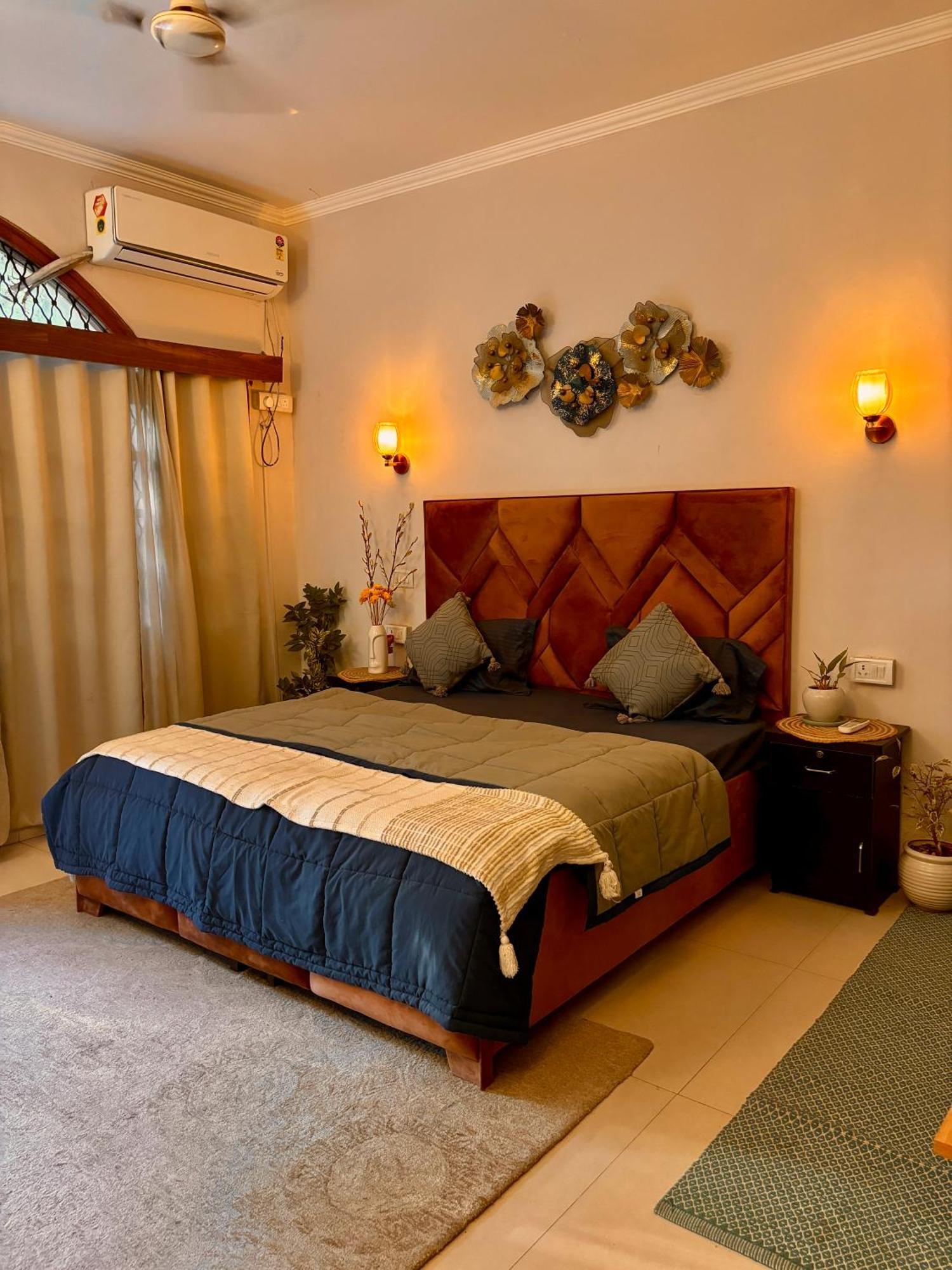 Atharva'S Homestay By Goaround Homes - Nehru Enclave Metro, South Delhi ニューデリー エクステリア 写真