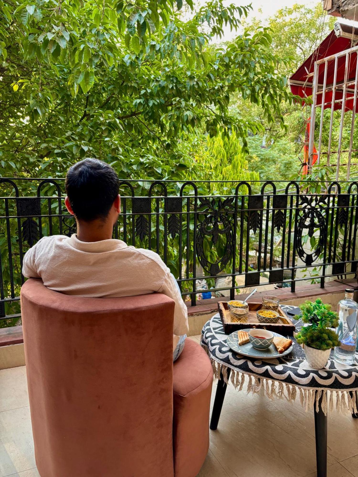 Atharva'S Homestay By Goaround Homes - Nehru Enclave Metro, South Delhi ニューデリー エクステリア 写真